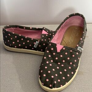 Toms Pink and Black Moccasins with Elastic Slip-On Design